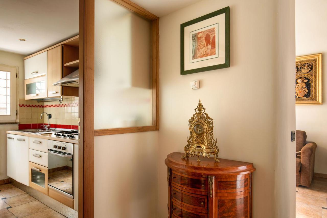 Cappellari Apartments - Campo De' Fiori ローマ エクステリア 写真