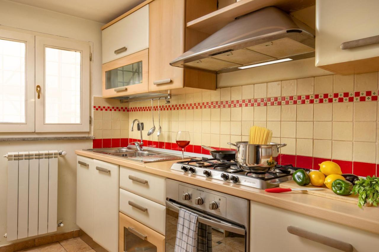 Cappellari Apartments - Campo De' Fiori ローマ エクステリア 写真
